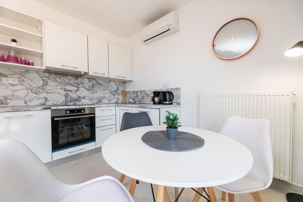 Apartments Vjeko Krk Town Dış mekan fotoğraf