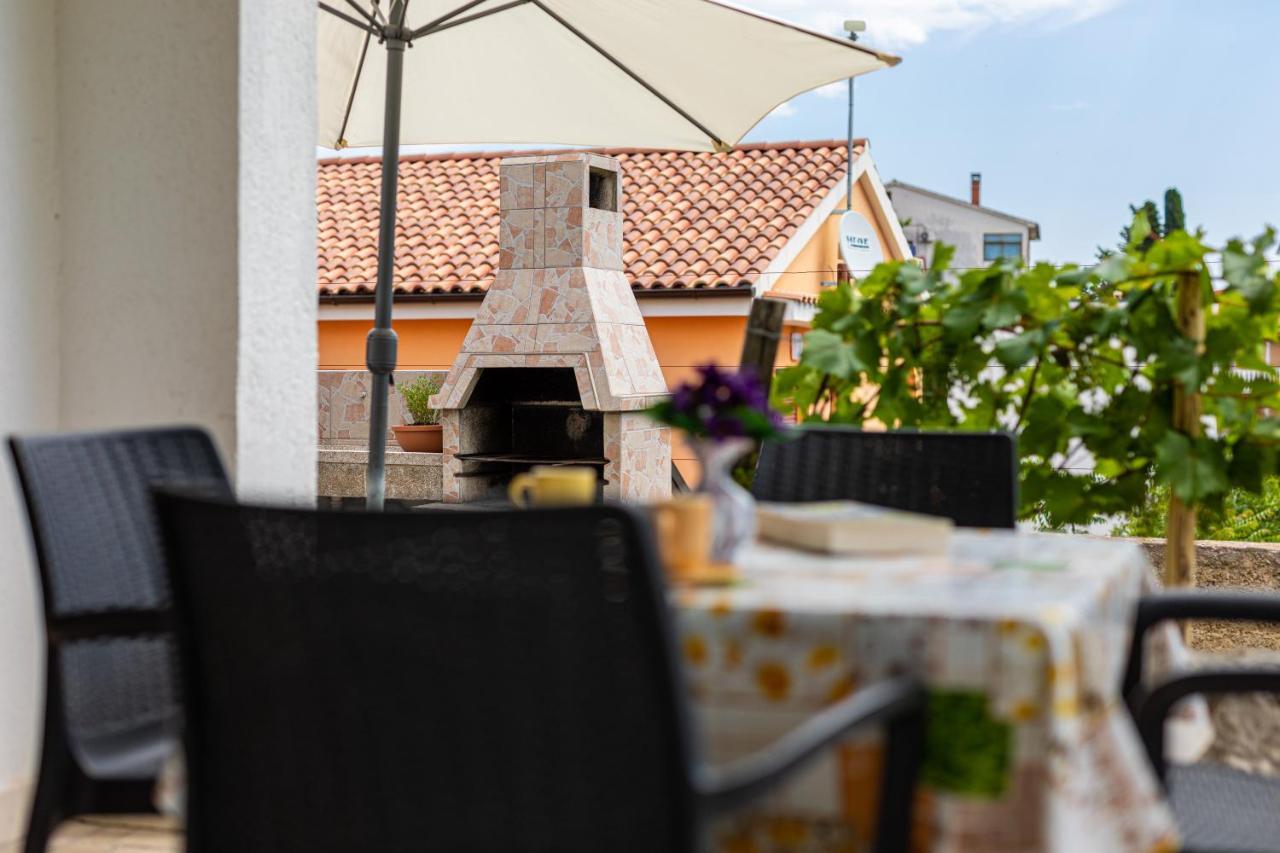 Apartments Vjeko Krk Town Dış mekan fotoğraf