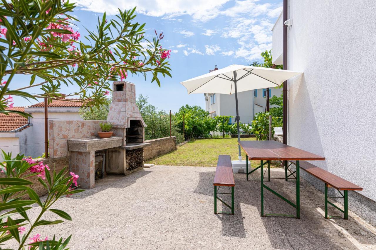 Apartments Vjeko Krk Town Dış mekan fotoğraf