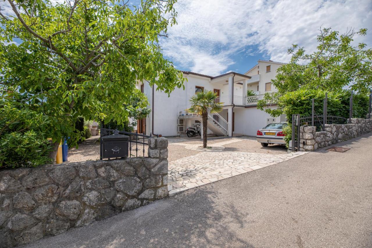 Apartments Vjeko Krk Town Dış mekan fotoğraf
