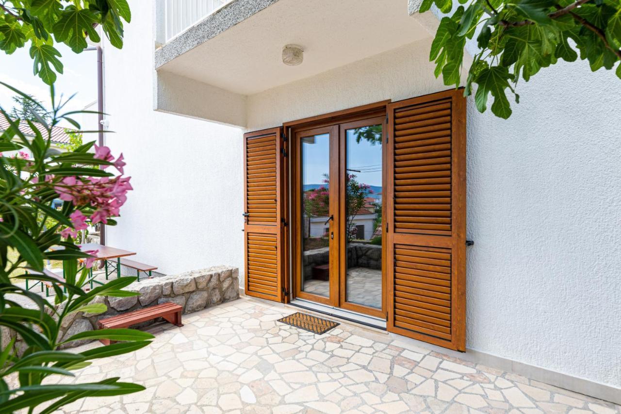 Apartments Vjeko Krk Town Dış mekan fotoğraf