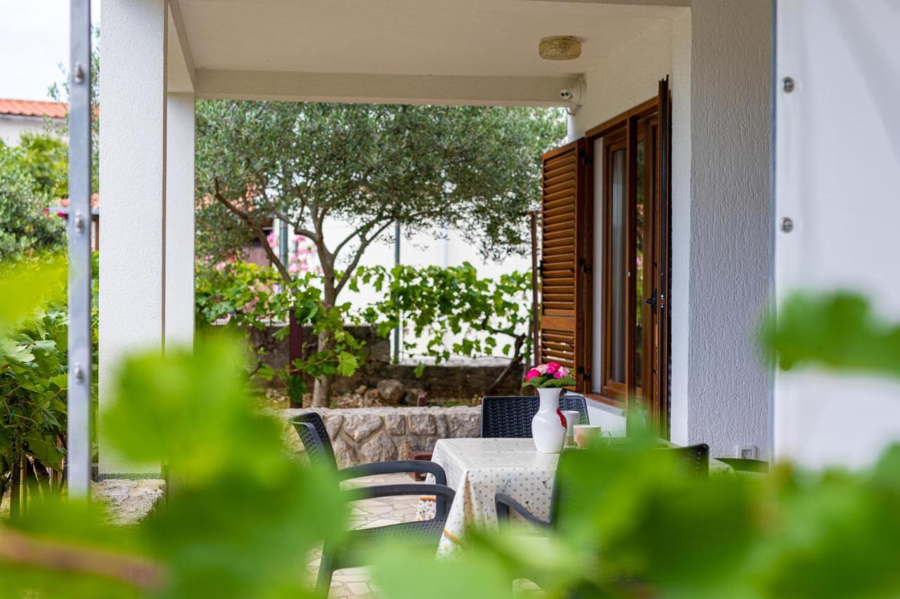 Apartments Vjeko Krk Town Dış mekan fotoğraf